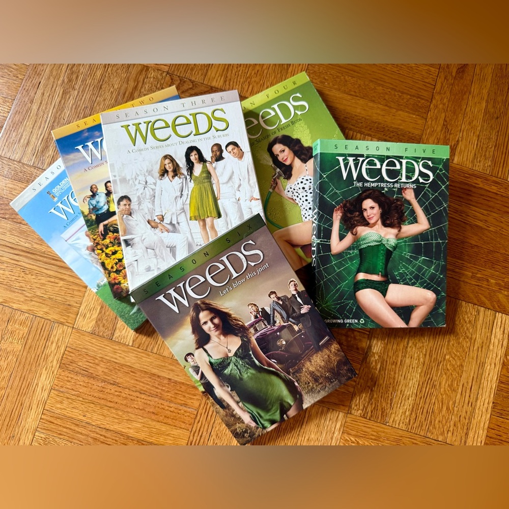 Weeds 📺🍃 Series DVD Collection | Seasons 1-6